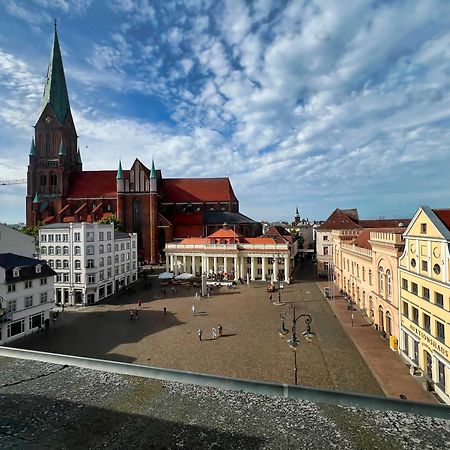 Nr 3 Lichtdurchflutetes Apartment Am Historischen Marktplatz 66 Qm #Cosiness Company 23 Шверин Экстерьер фото